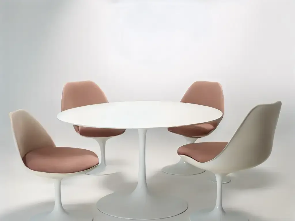 Saarinen Tulip Table and Chairs