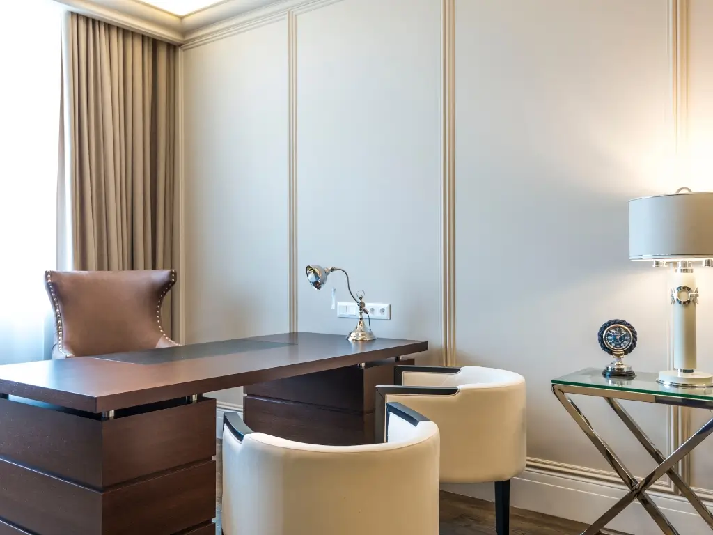 Classic Beauty: Elegant Home Office Designs