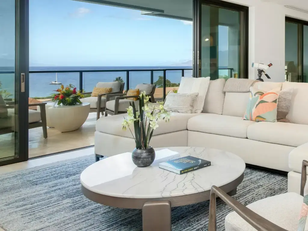 Coastal and Modern Rustic Coffee Table Decoration Ideas
