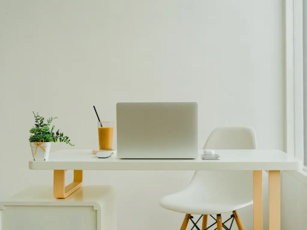 Minimalist Home Office