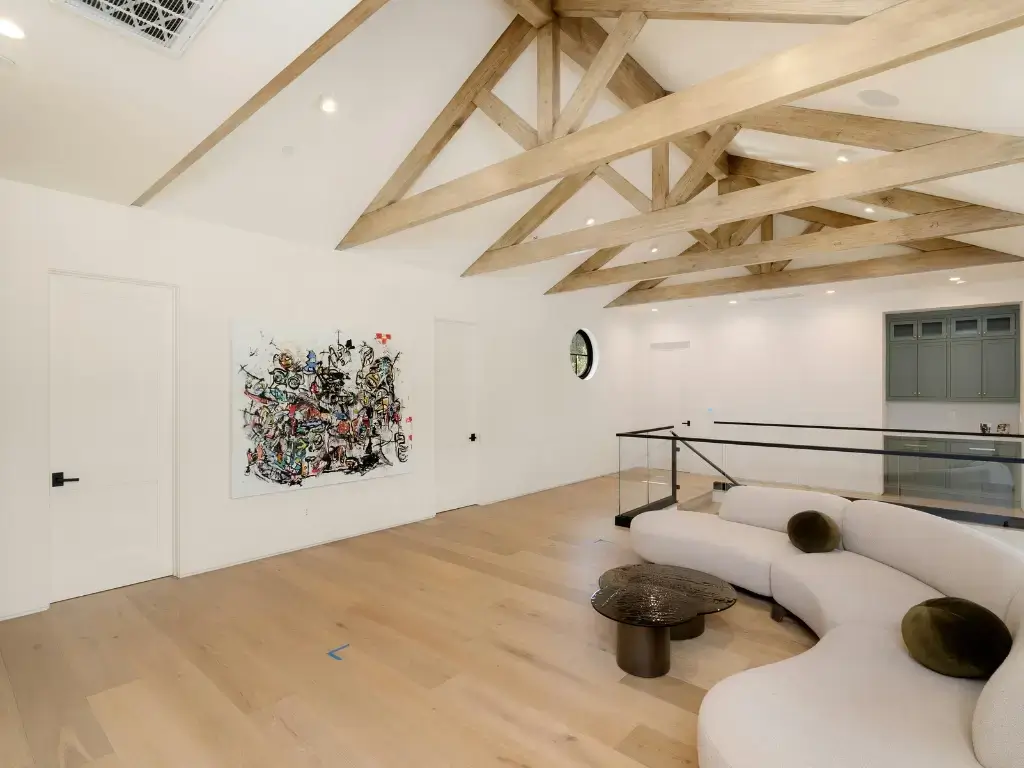 Seating Arrangements Balancing Lounge Rooms and Social Flow