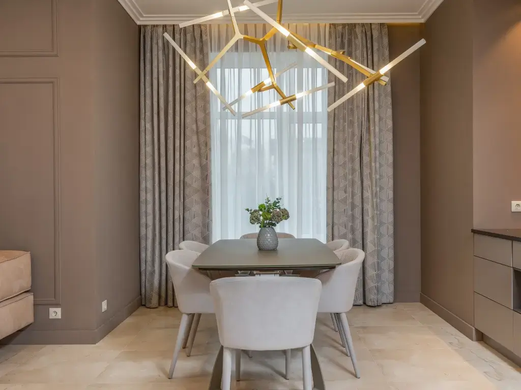 Stay Low-Key and Light with Extendable Dining Room Table Options